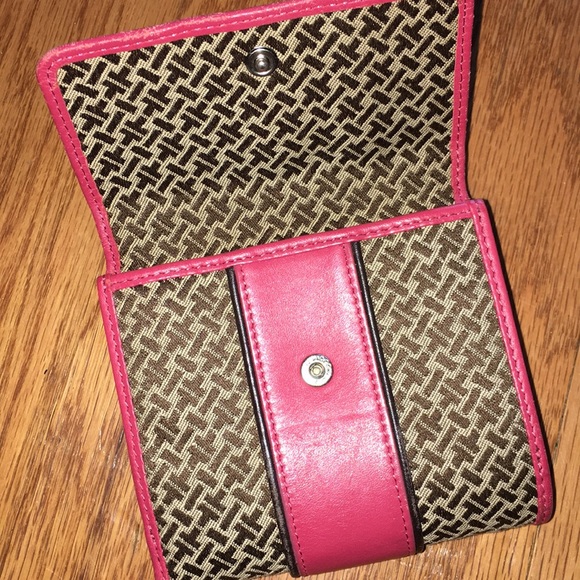Talbots wallet. - Picture 2 of 7